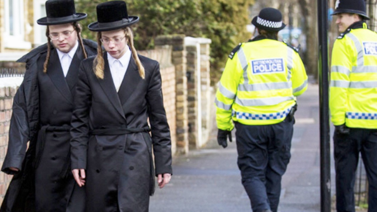 Siyonist kafa, İngiltere'de Yahudi kuruluşları da baskı altında tutuyor: Yahudi temsilciler ceza yedi