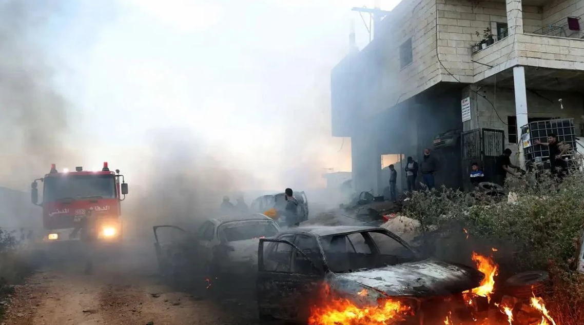 Siyonistler zulme devam ediyor! Yahudi çetelerden Filistinlilere saldırı