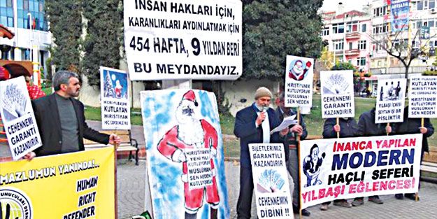 Siyonistler ile işbirlikçileri kınıyoruz