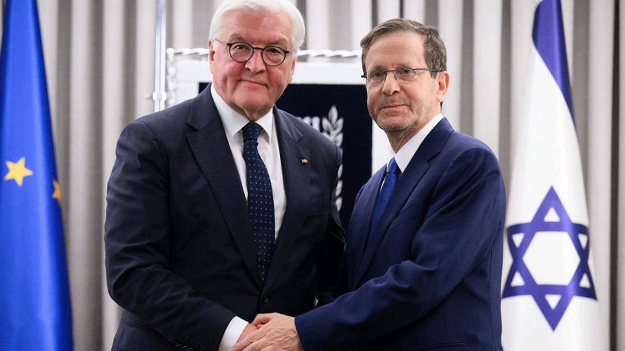 Siyonistleri silaha boğan sanki kendileri değilmiş! Omurgasız Almanya bir öyle bir böyle