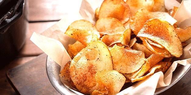 Siz de gece yemek yiyenlerden misiniz? Uzmanlar uyardı