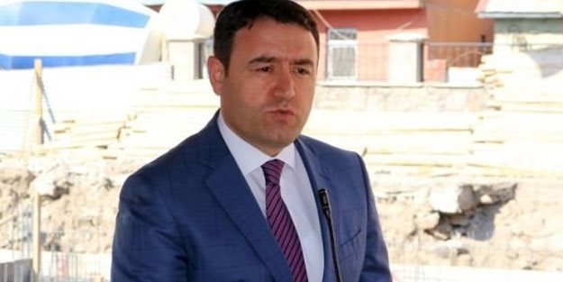 'Siz Kürt değilsiniz, onun bunun uşağısınız'