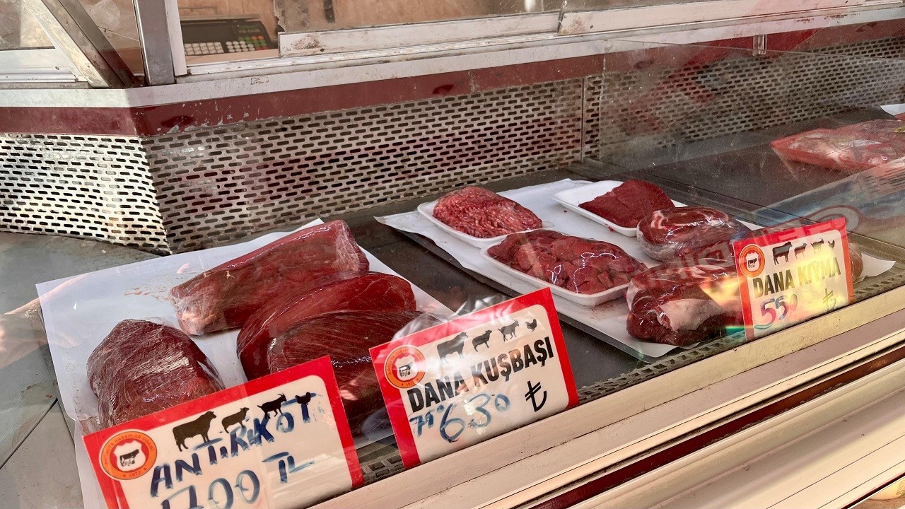 Siz siz olun ucuz verilen eti yemeyin!