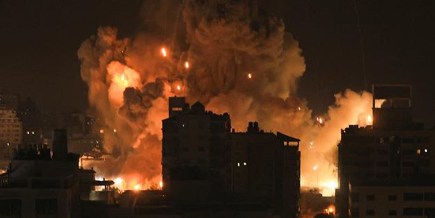 Siz ya ne yazdığınızın farkında değilsiniz, Ya da İsrail’e karşı değilsiniz! Bayram bizi uyandırsın