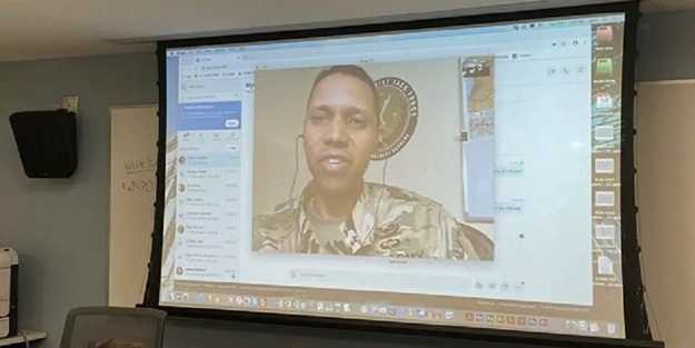 Skandal anlar! ABD'li albay, terör örgütüne veda konuşmasında ağladı