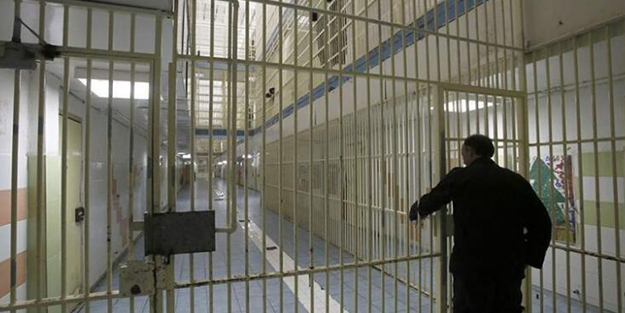 Skandal olay! Hapishanedeki vatandaşı döverek hastanelik ettiler