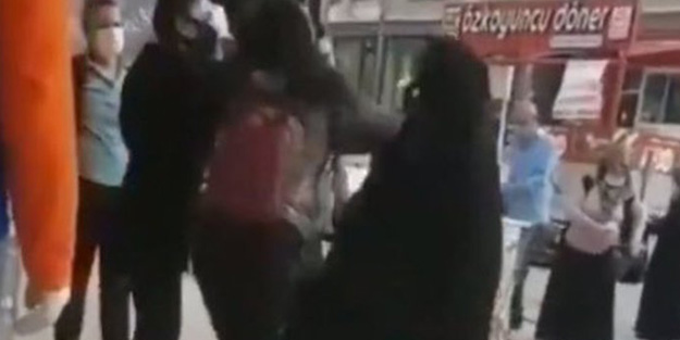 Skandal olay tepki çekti! Maske almak isteyen başörtülü kadına küstah sözler