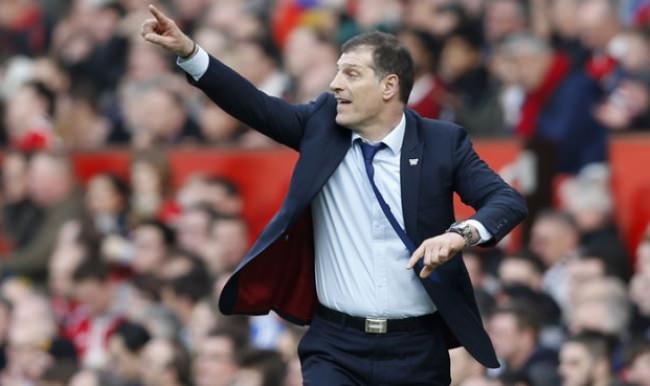 Slaven Bilic, Martin Atkinson'a yüklendi