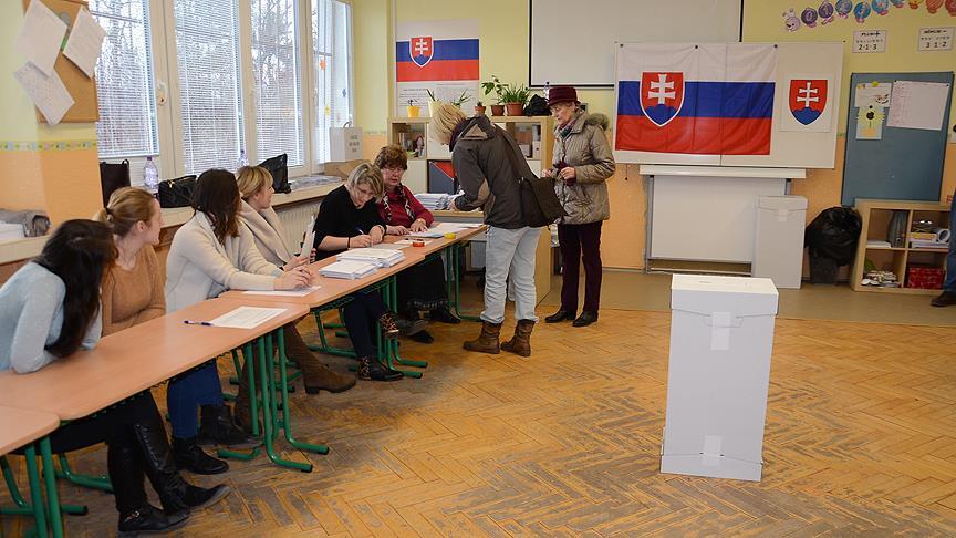 Slovaklar sandığa gitti