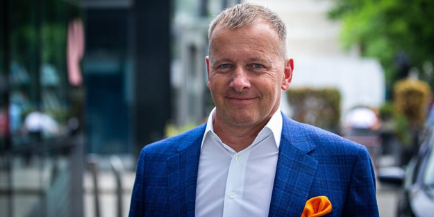 Yeniden baba olan siyasetçi ülkenin gündemine oturdu!