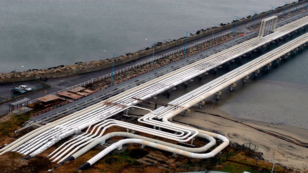 Slovakya petrol sevkiyatının başladığını bildirdi Rus petrolü yeniden Avrupa'da