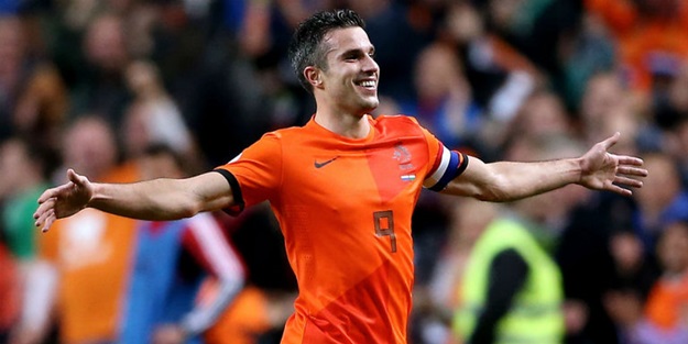Van Persie'ye tavsiye: Sneijder gibi Türkiye'ye git!