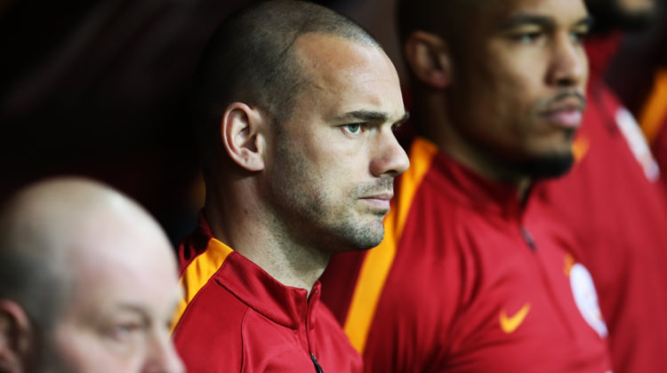 'Sneijder nerede? Tuvalette hocam!'