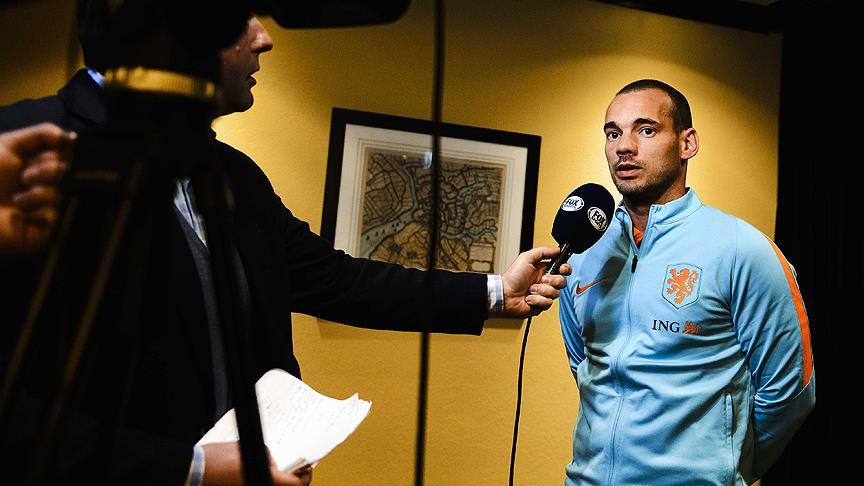 Sneijder' sakatlığı nedeniyle milli maçta görev alamayacak