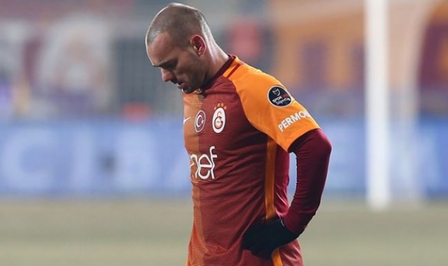 Sneijder'e büyük şok! İkinci ceza...