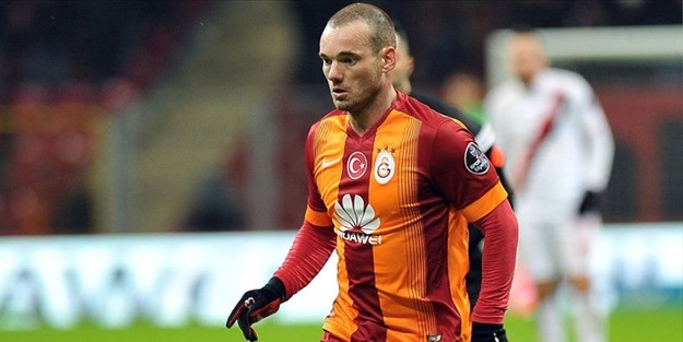 Sneijder'in menajerinden flaş ayrılık açıklaması!