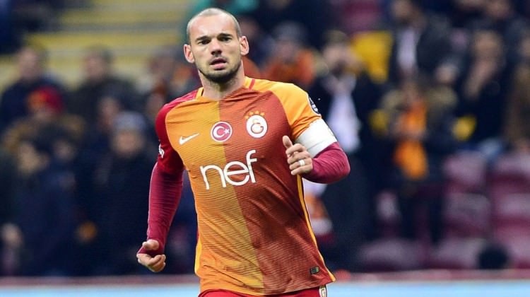 Sneijder'in menajerinden şok sözler