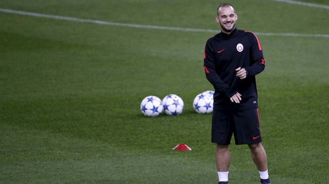 Sneijder'in tweeti olay oldu