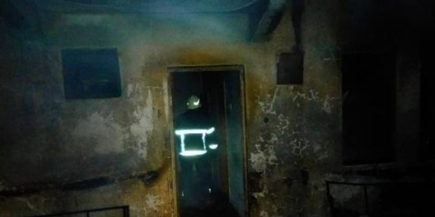 Sobadan sıçrayan kıvılcımlar evi kül etti