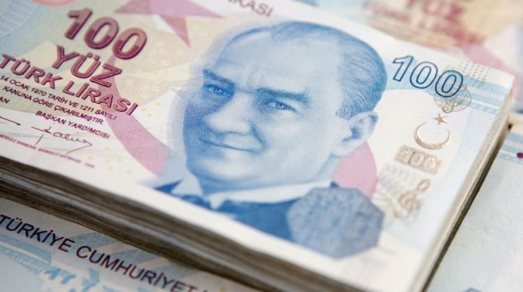 SocGen en çok TL'yi seviyor