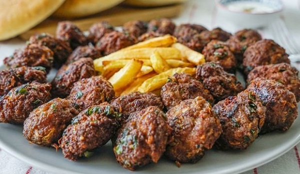 Sodalı köfte nasıl yapılır? Tam ölçülü nefis yumuşak köfte tarifi: