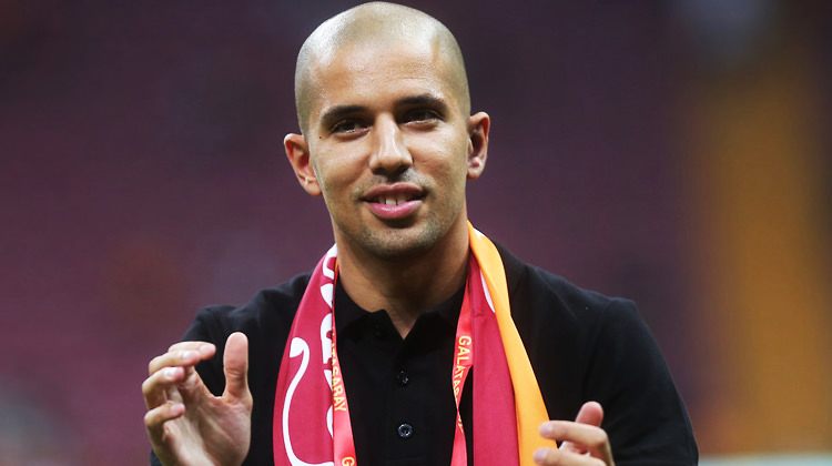 Sofiane Feghouli'nin biletini kesti!
