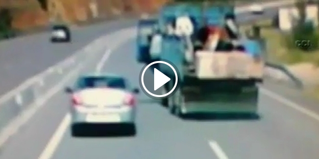 Şoför freni patlayan kamyondan böyle atladı