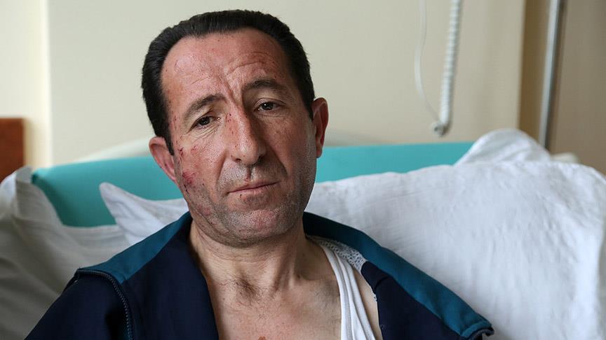 Şoför yaralı halde yolculara yardım etmiş