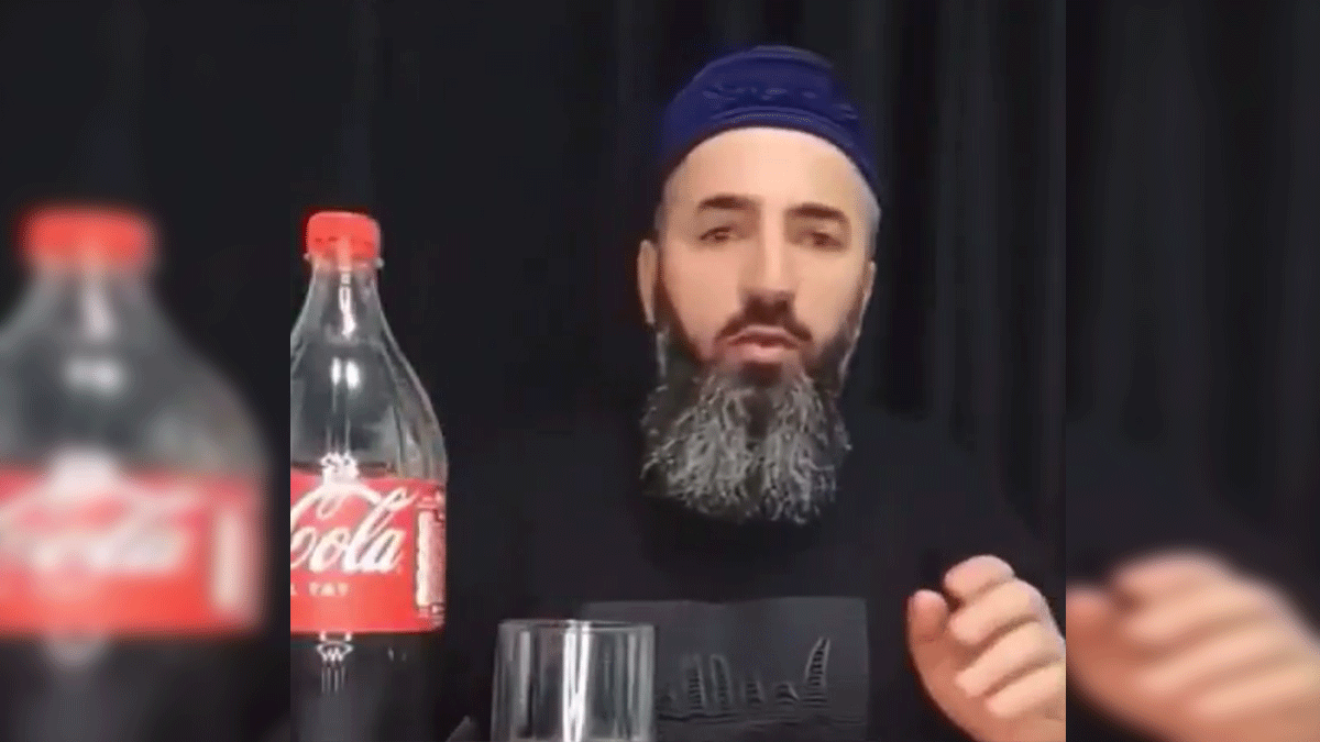 Sofrasında Siyonizmin simgesi Coca-Cola, Dilinde Yahudi güzellemesi: Kim bu şerefsiz Hoca?