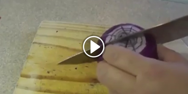 Soğanı sekize bölüp sirke dökünce bakın neler oluyor!