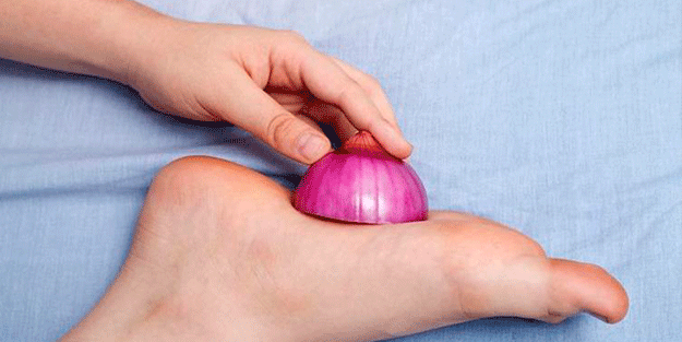 Soğanı yatmadan önce çorabınızın içine koyarsanız bakın ne oluyor! Sonucu görenler inanamıyor