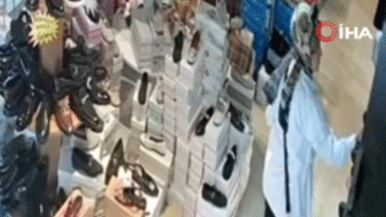 Soğukkanlılığı pes dedirtti! Müşteri gibi girdi hırsızlık yaptı!