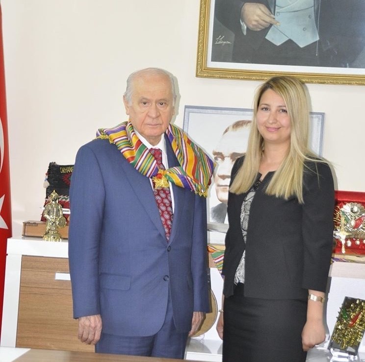 Söğüt’te MHP’nin Kadın Kollarında bayrak değişimi 