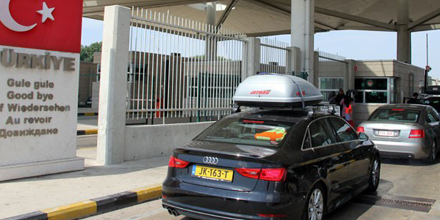 Şok eden karar alındı! Bundan sonra Türkiye'nin her yerinde Rus plakalı araç görürseniz şaşırmayın