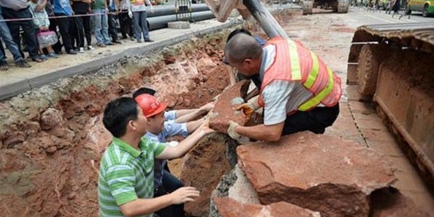 Şok oldular! Yol çalışması yaparken...