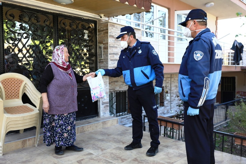 Sokağa çıkma kısıtlamasında Denizli Büyükşehir Belediyesi ekipleri yine seferber oldu 