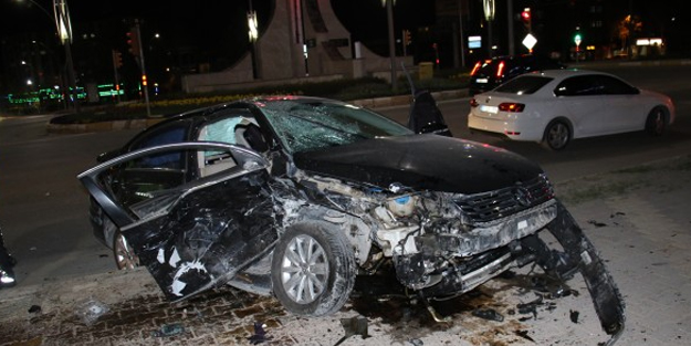 Sokağa çıkma yasağı sırasında zincirleme trafik kazası
