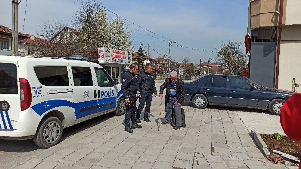 Sokağa çıkma yasağını deldi, “1 ayda iki defa felç geçirdim, bana bir şey olmaz” dedi 