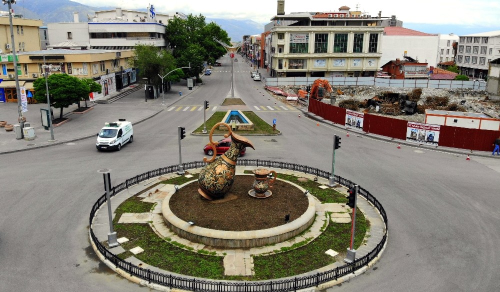Sokağa çıkmakısıtlamasının dördüncü gününde de Erzincan sessiz 