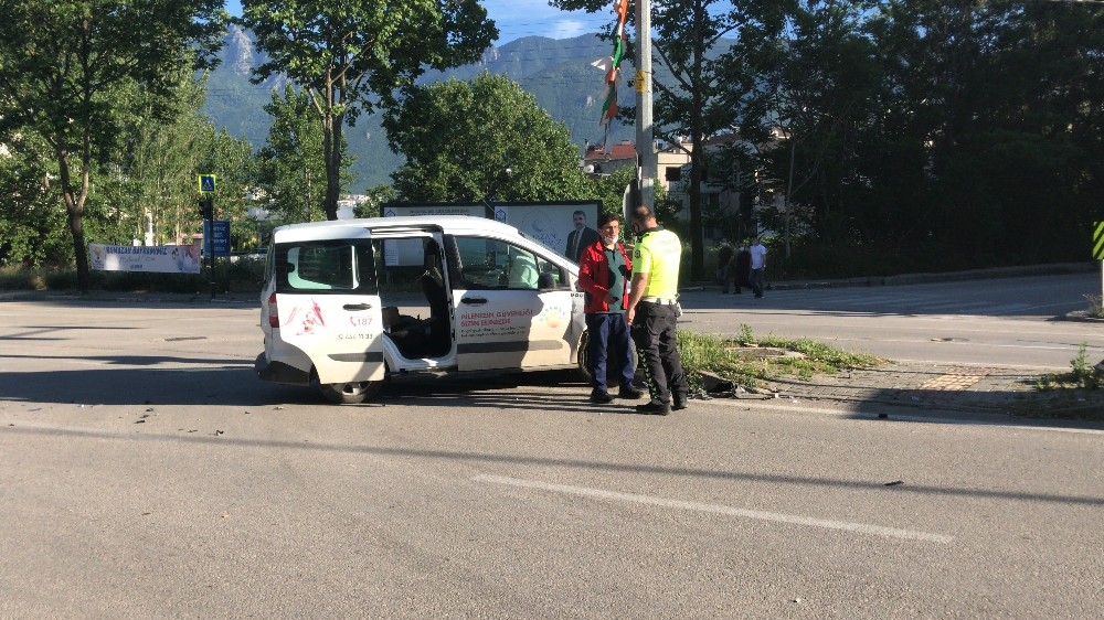 Sokak kısıtlamasında ilginç kaza 