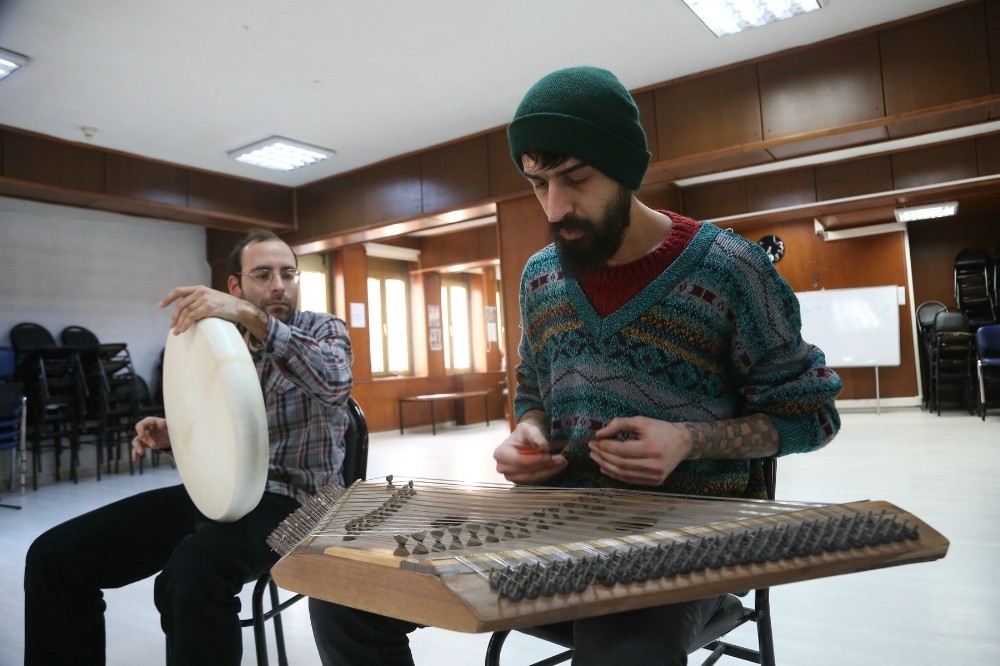 Sokak müzisyenleri sınavda 