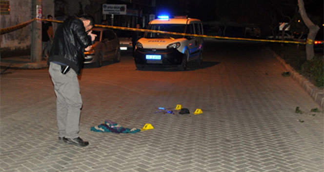 Sokak ortasında silahlı kavga: 1 ölü