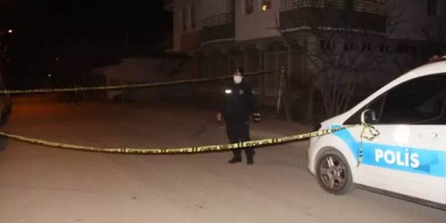 Sokak ortasında silahlı saldırı dehşeti
