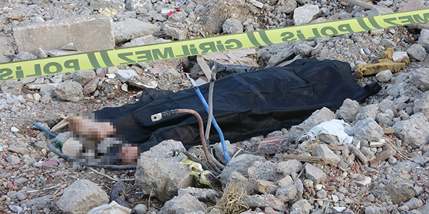 Sokakta akımı kesilmeyen elektrik kabloları Suriye uyruklu çocuğu canından etti