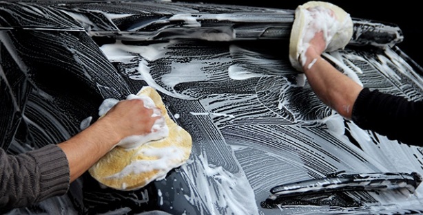 Sokakta araba yıkamaya ağır ceza