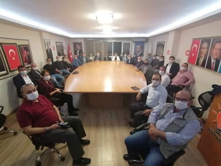 Söke AK Parti yönetimi görev dağılımı yaptı 