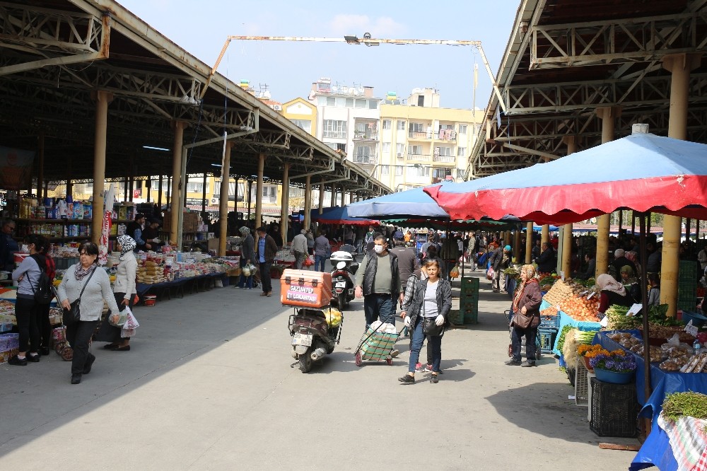 Söke Belediyesi pazarcılardan işgaliye bedeli almayacak 