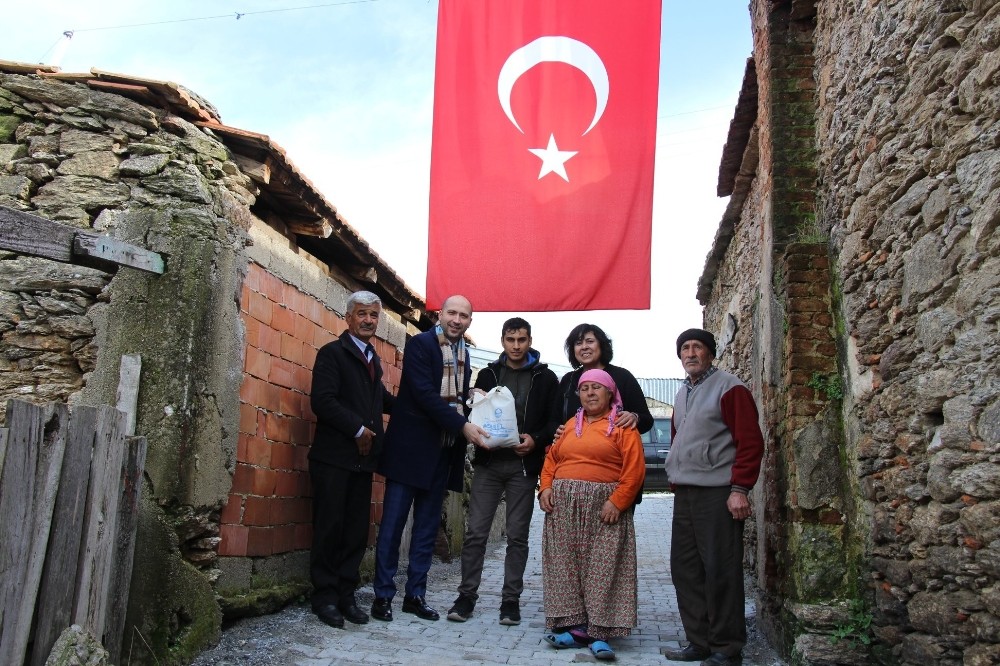 Söke Belediyesi’nden asker ailelerine ziyaret 