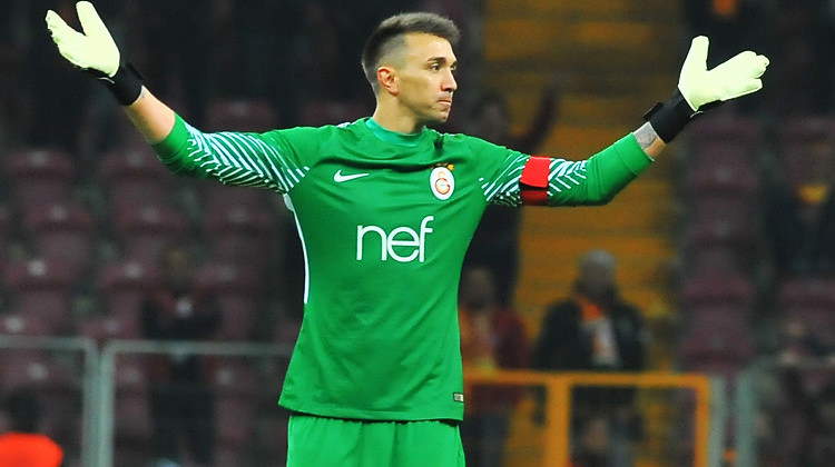 Şoke eden Muslera'dan özür geldi!