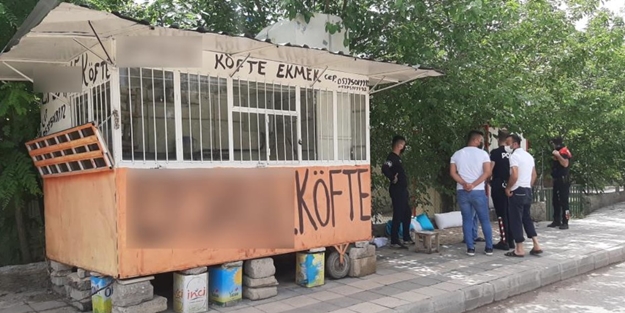 Şoke eden olay! Başkasını iş yerini zorla açıp satış yaptı